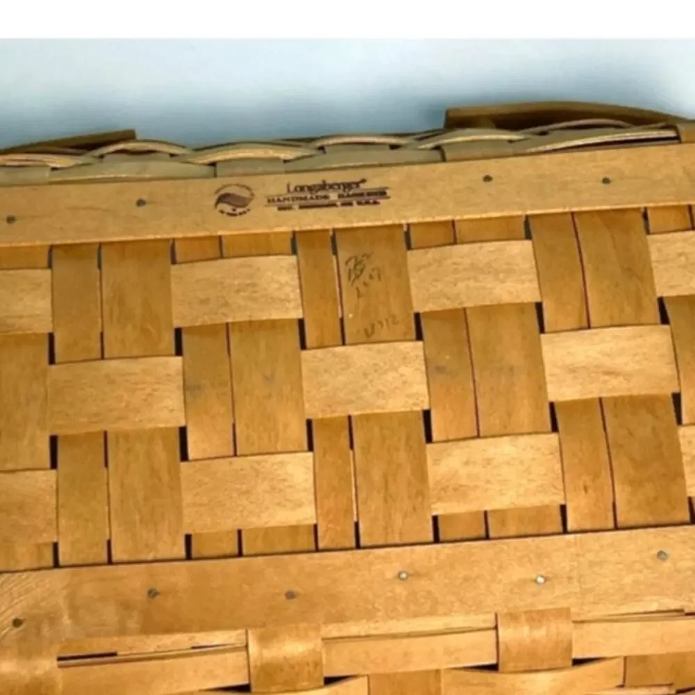 2007 Longaberger Oval Gathering Basket 16